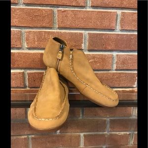 Olukai shoes / GREAT condition/ very comfortable